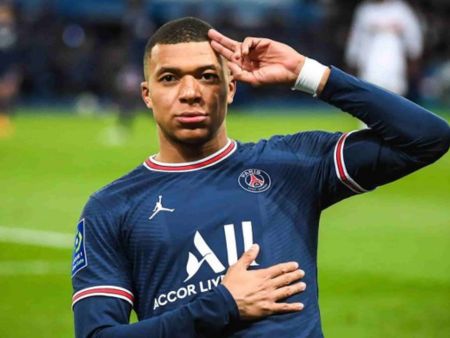 Perez ngầm tuyên bố Real sẽ không mua Mbappe, MU hưởng lợi